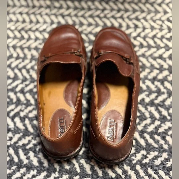 BORN Leather Slip On Loafer in Chestnut Brown Size 9.5 - Picture 5 of 8